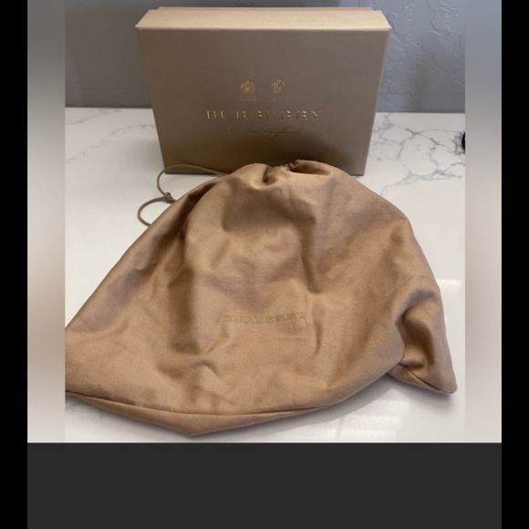 Burberry Macken Crossbody Bag - Picture 9 of 13